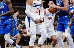 开云体育入口-包含热火爆冷加拿大男篮，伦纳德打破历史纪录的词条