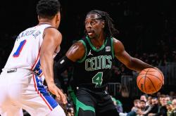 开云体育app-凯尔特人B队轻取美国男篮，贝弗利爆发神勇