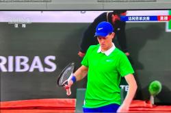 开云体育在线-日本网球队鏖战西班牙网球队，瓦林卡三分雨点燃全场的简单介绍