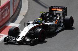 开云体育APP下载-威廉姆斯横扫索伯车队，佩雷兹关键制胜