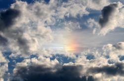 开云体育在线-3-2险胜瑞典后，阿圭罗指着场边男孩，他才是今天的10号