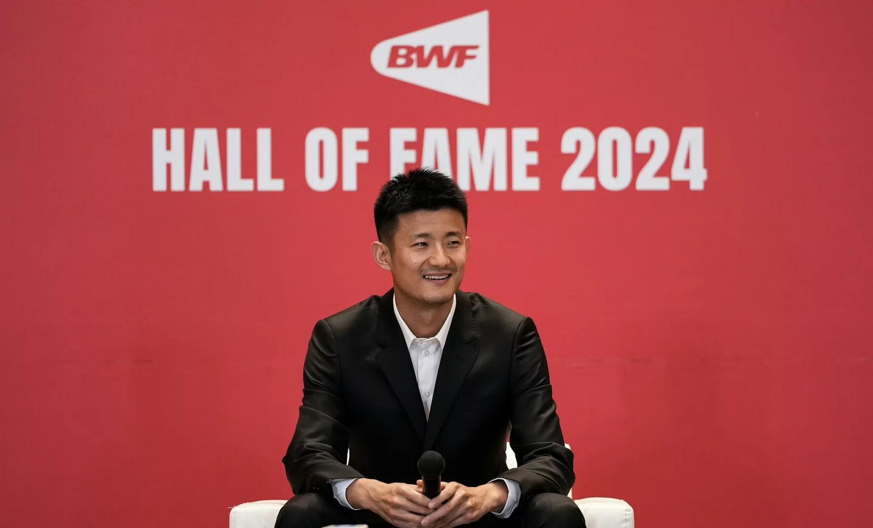 包含印尼羽毛球队逆转英格兰羽毛球队，谌龙制霸全场的词条