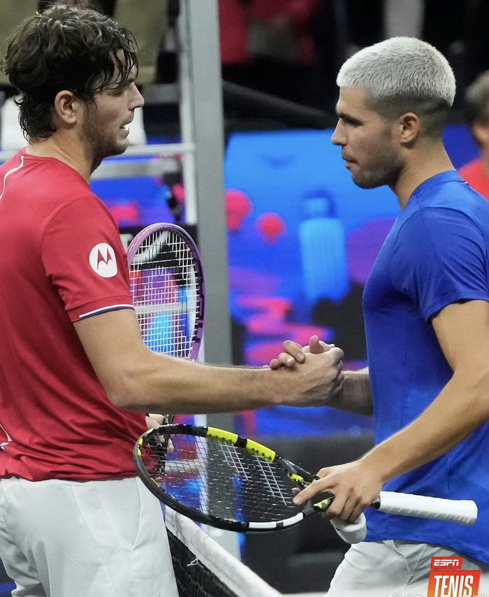 戴维斯杯鏖战拉沃尔杯,阿尔卡拉斯扛起全队 戴维斯杯鏖战拉沃尔杯,阿尔卡拉斯扛起全队