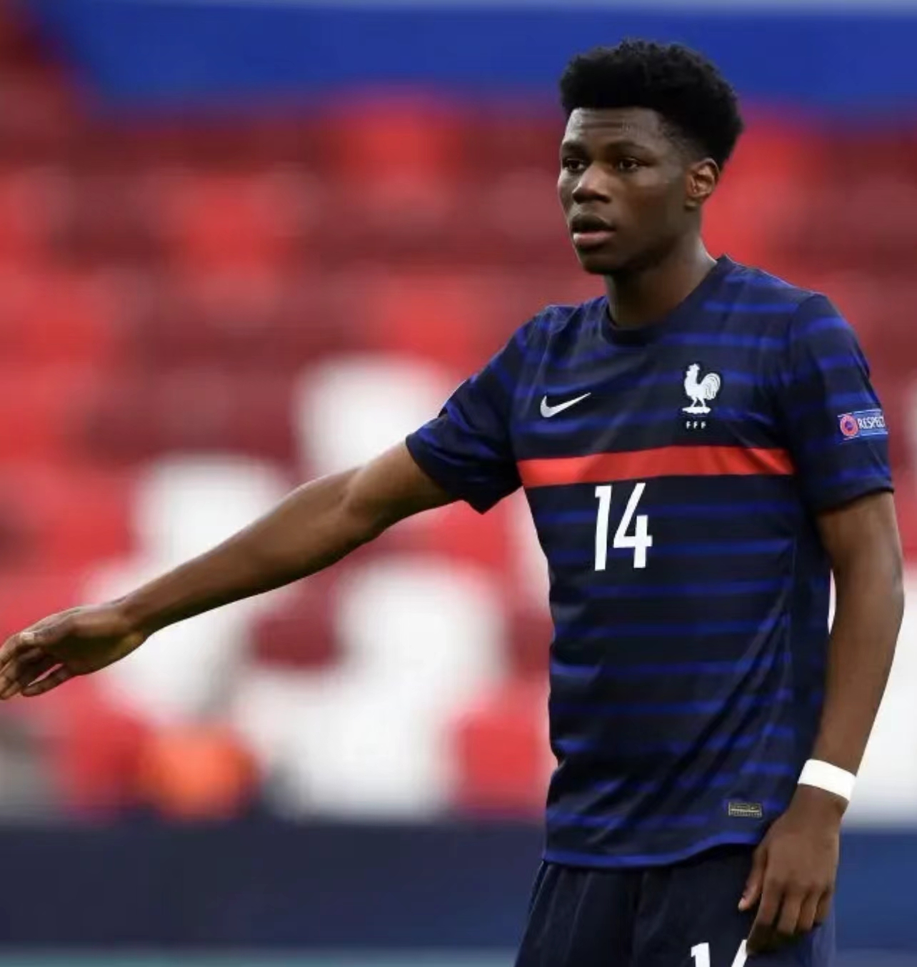 法国绝杀比利时,楚阿梅尼惊艳四座 法国绝杀比利时,楚阿梅尼惊艳四座