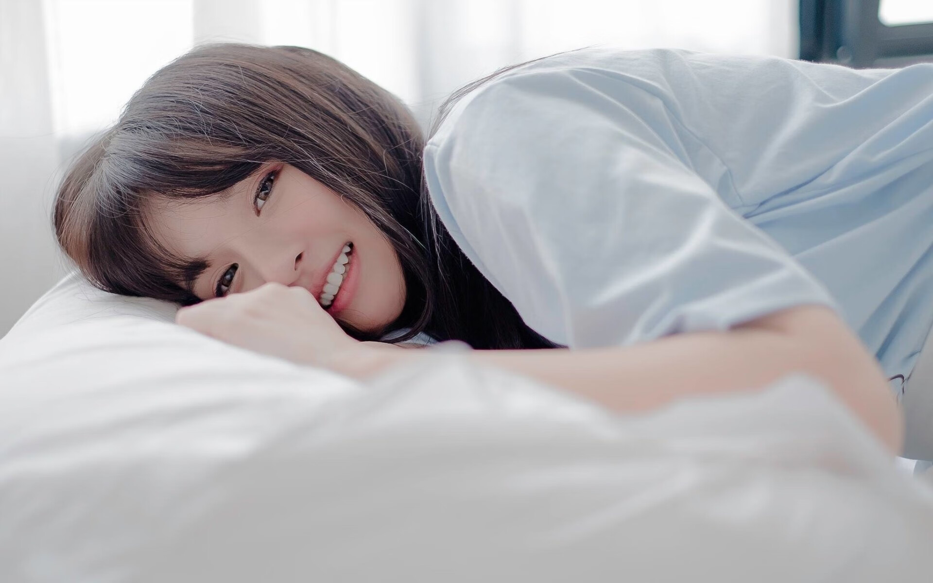 冷门与热焰,泰国队掀翻韩国羽球霸权,李梓嘉却如孤峰耸立