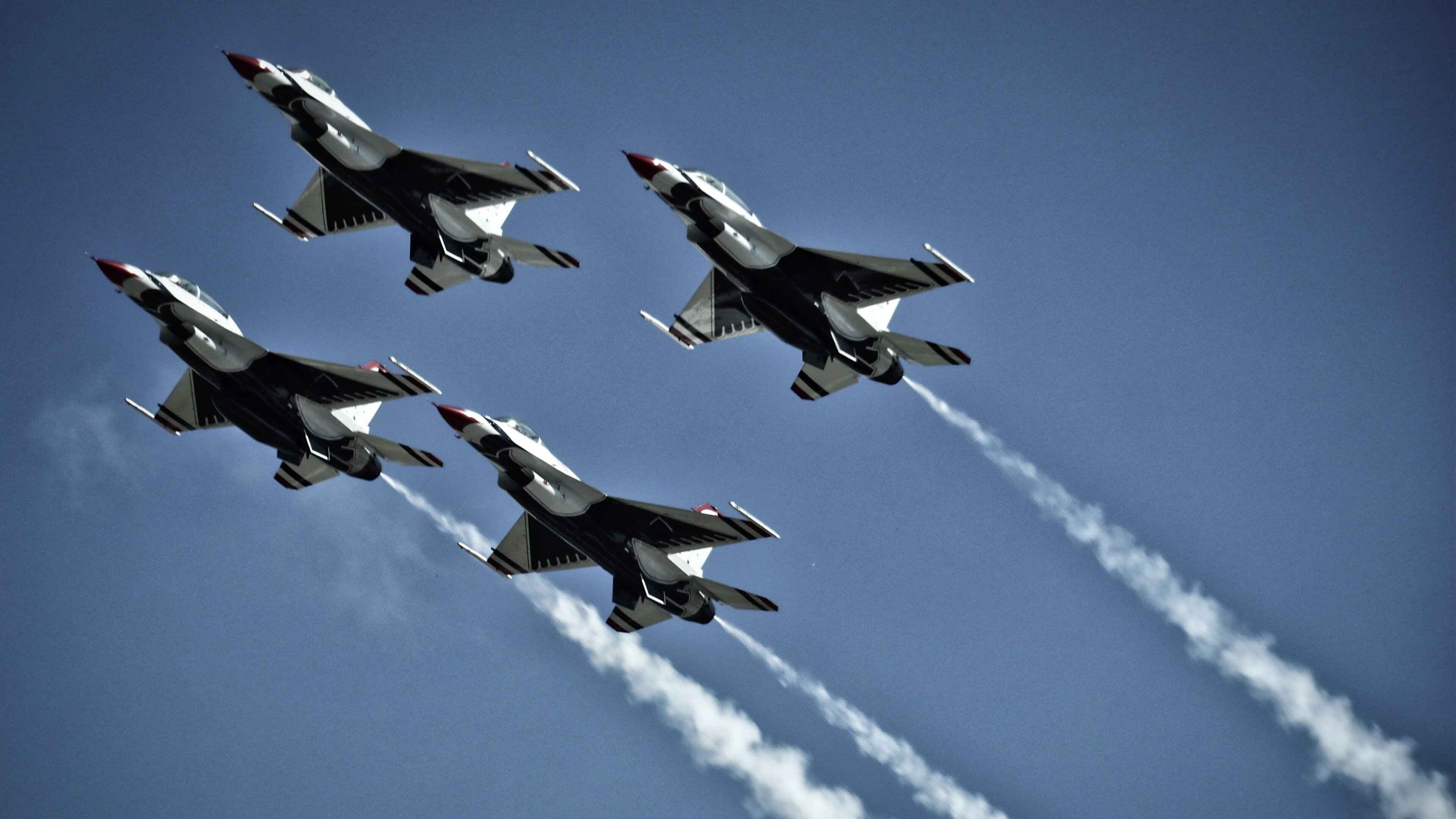 非卖品戈贝尔？替补席爆发震惊联盟，一记暴扣为奇才点燃胜利火焰