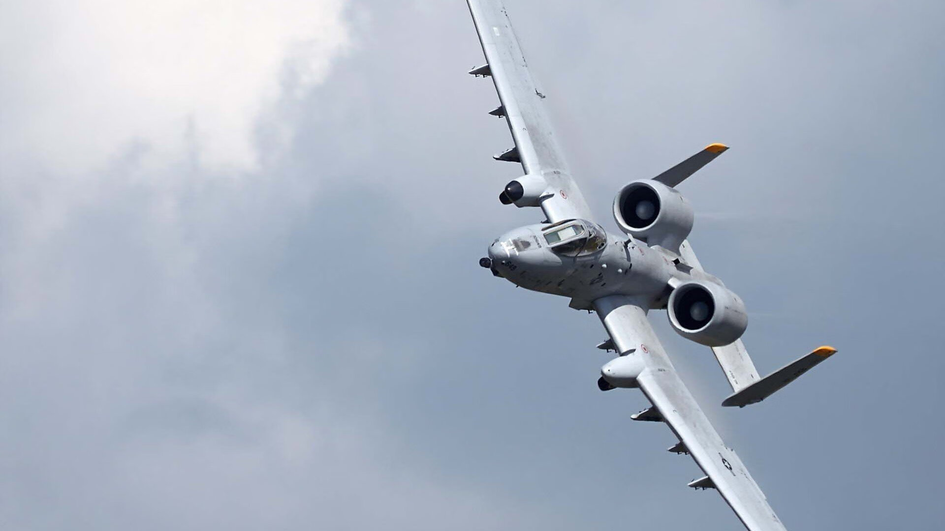 双星耀夜，F1新赛季揭幕战与英格拉姆高光时刻的交响