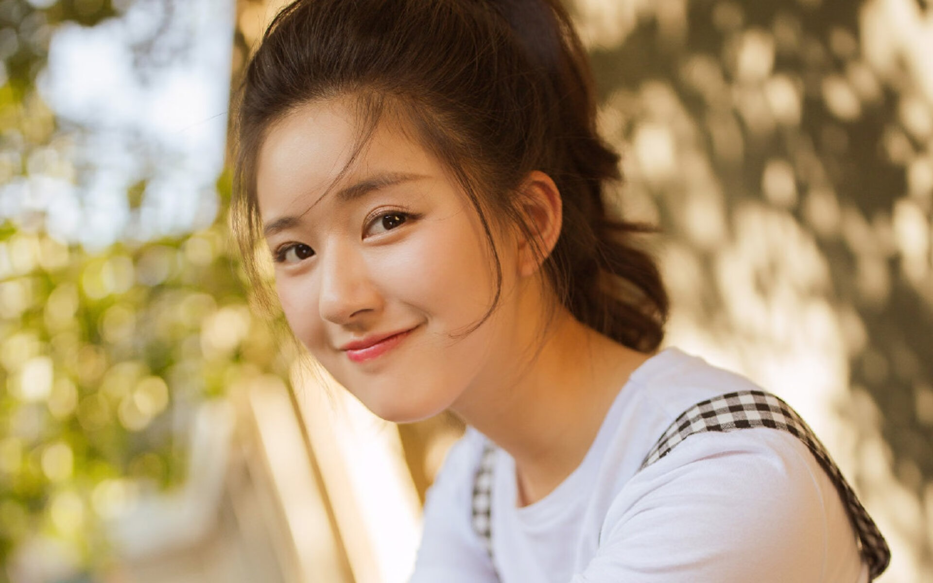 绿茵对决，指挥家蒂亚戈与终结者澳大利亚的节奏之战